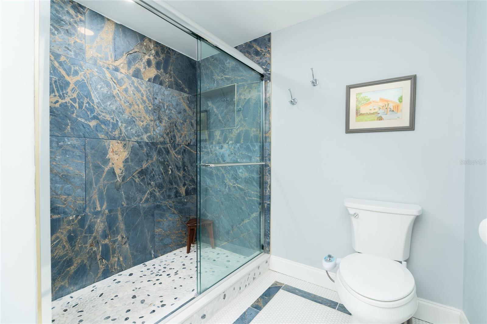 Image 24 of 52 For 838 17th Avenue