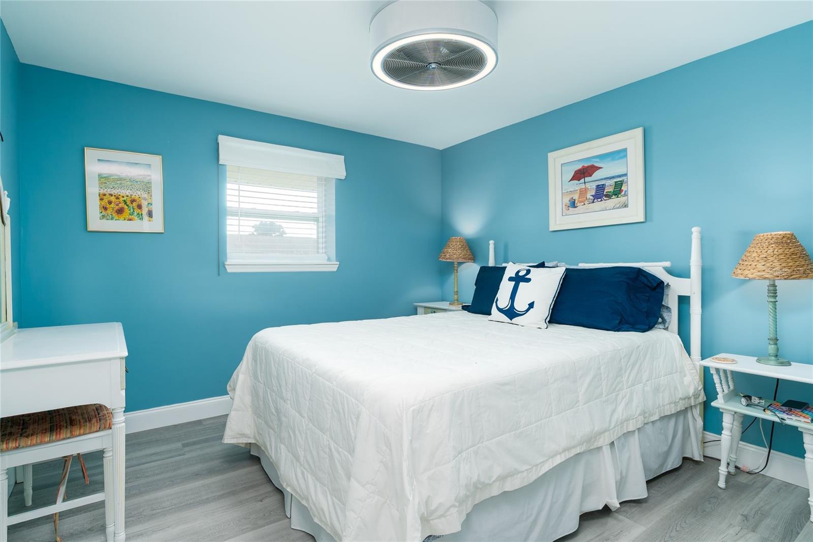 Image 25 of 52 For 838 17th Avenue