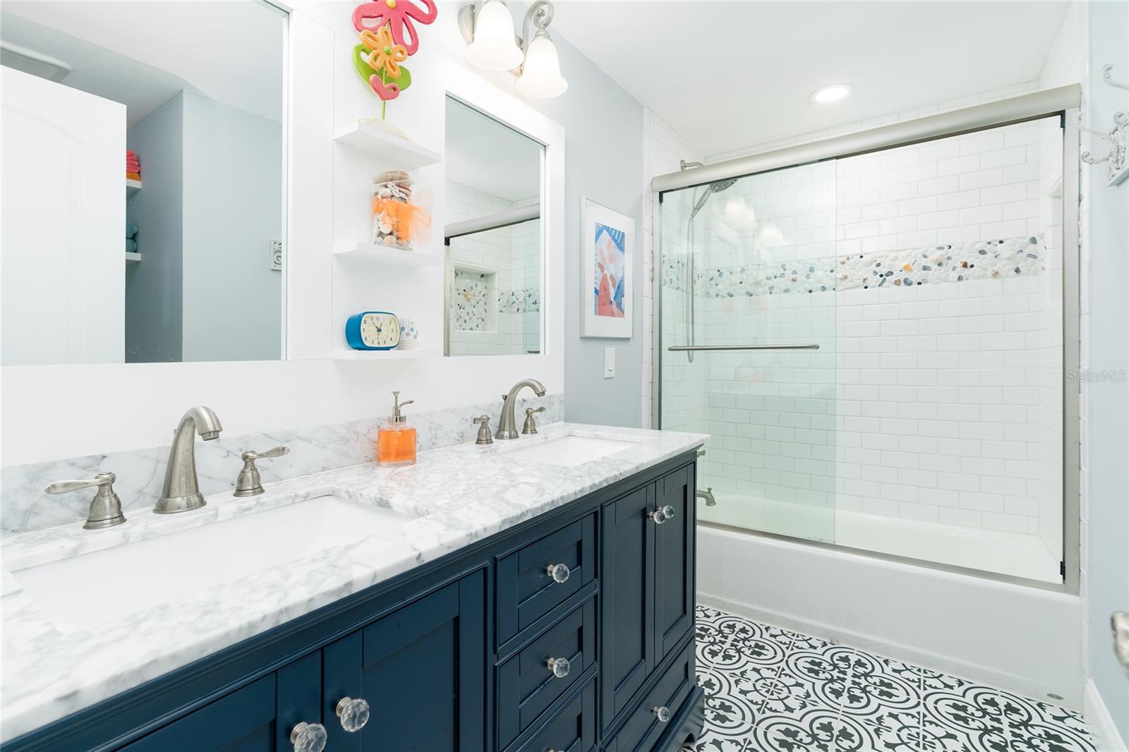 Image 26 of 52 For 838 17th Avenue