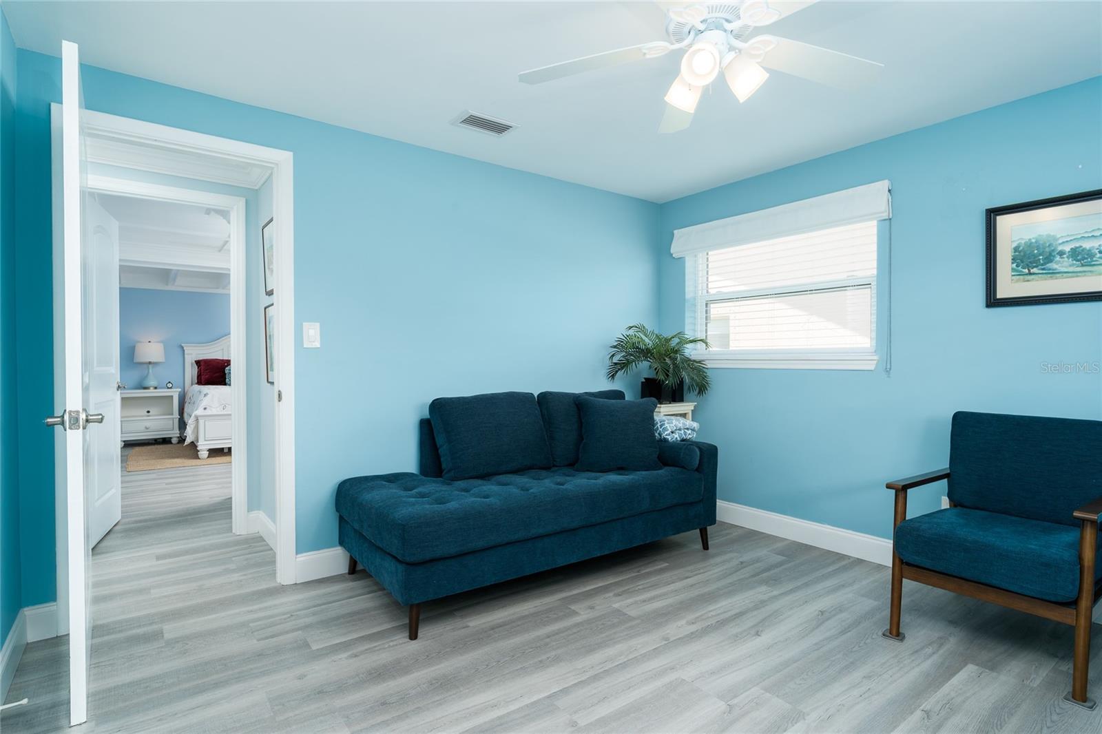 Image 28 of 52 For 838 17th Avenue