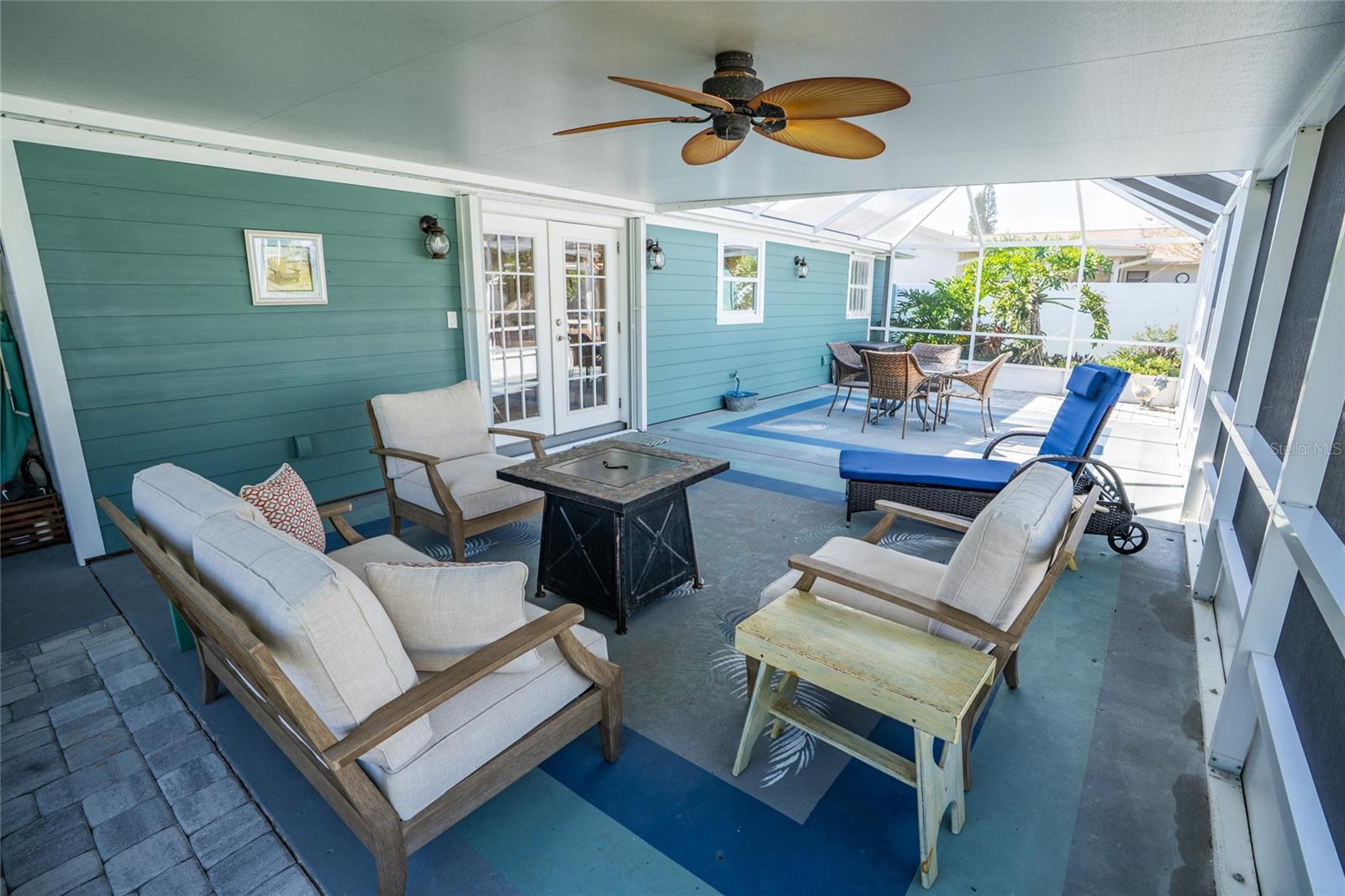 Image 32 of 52 For 838 17th Avenue