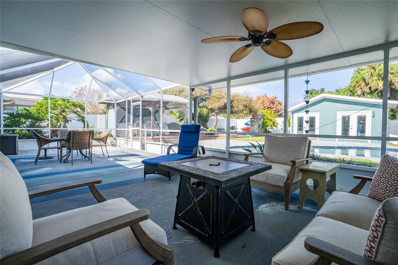 Image 33 of 52 For 838 17th Avenue