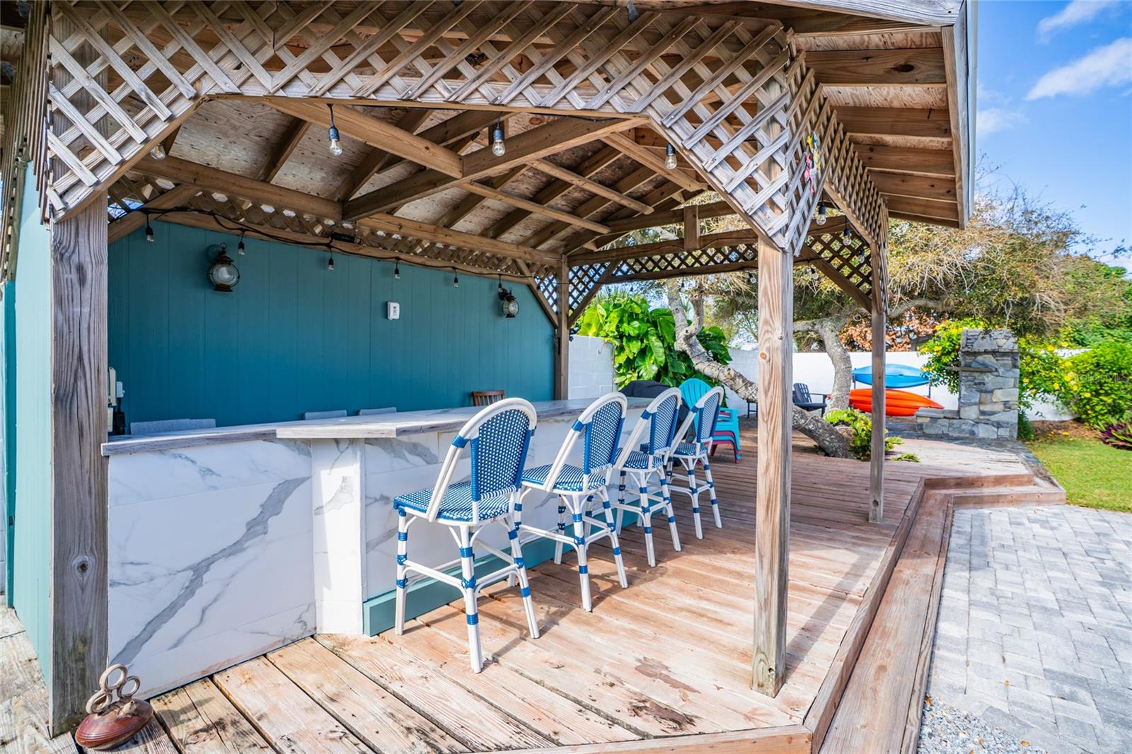 Image 39 of 52 For 838 17th Avenue