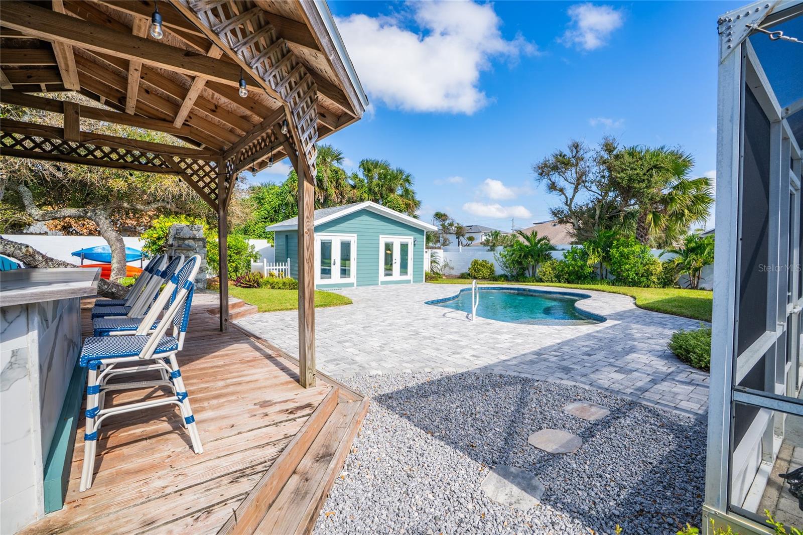 Image 40 of 52 For 838 17th Avenue