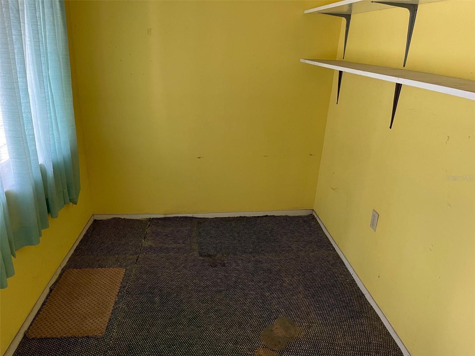 Image 8 of 11 For 142 Park Boulevard