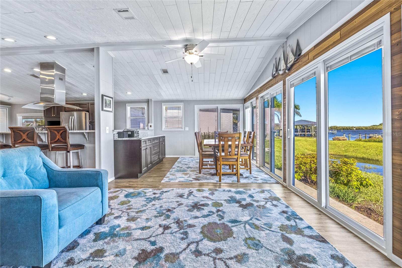 Image 10 of 65 For 251 Golden Bay Boulevard