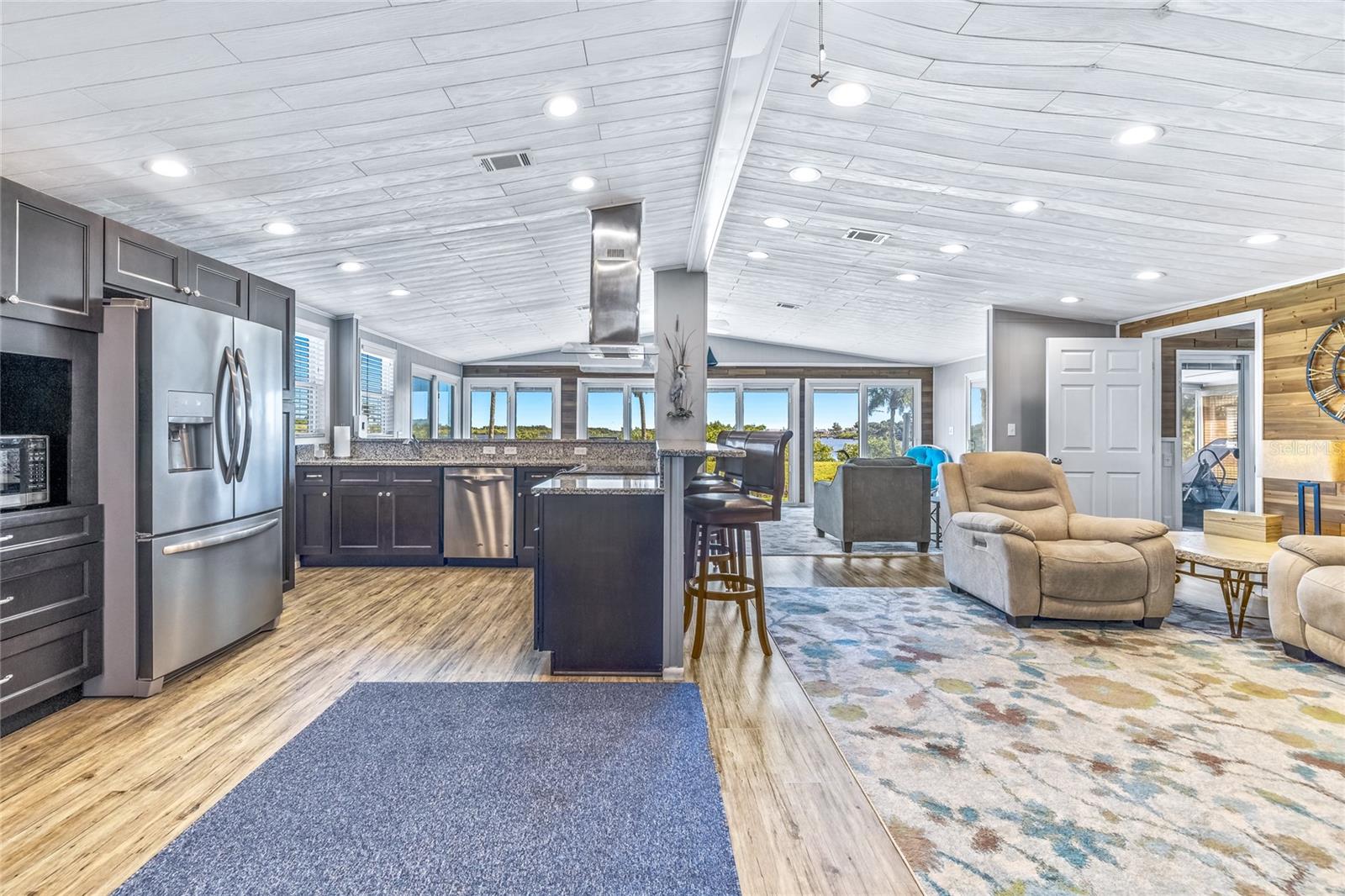 Image 12 of 65 For 251 Golden Bay Boulevard