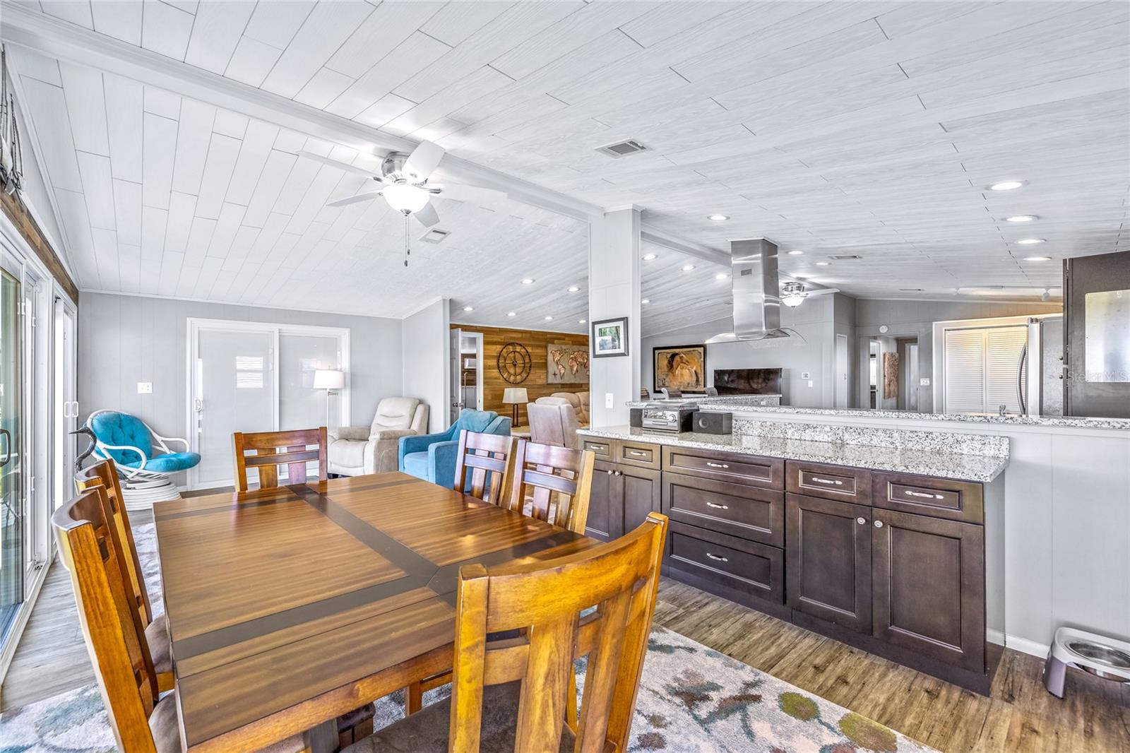 Image 17 of 65 For 251 Golden Bay Boulevard