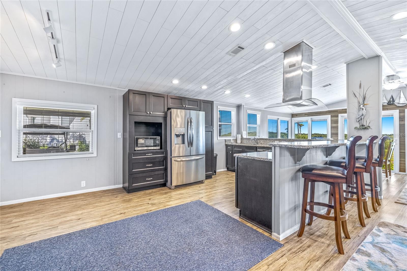 Image 20 of 65 For 251 Golden Bay Boulevard