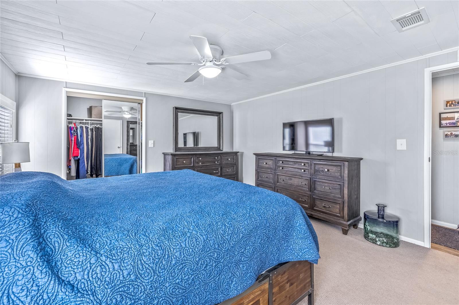 Image 34 of 65 For 251 Golden Bay Boulevard