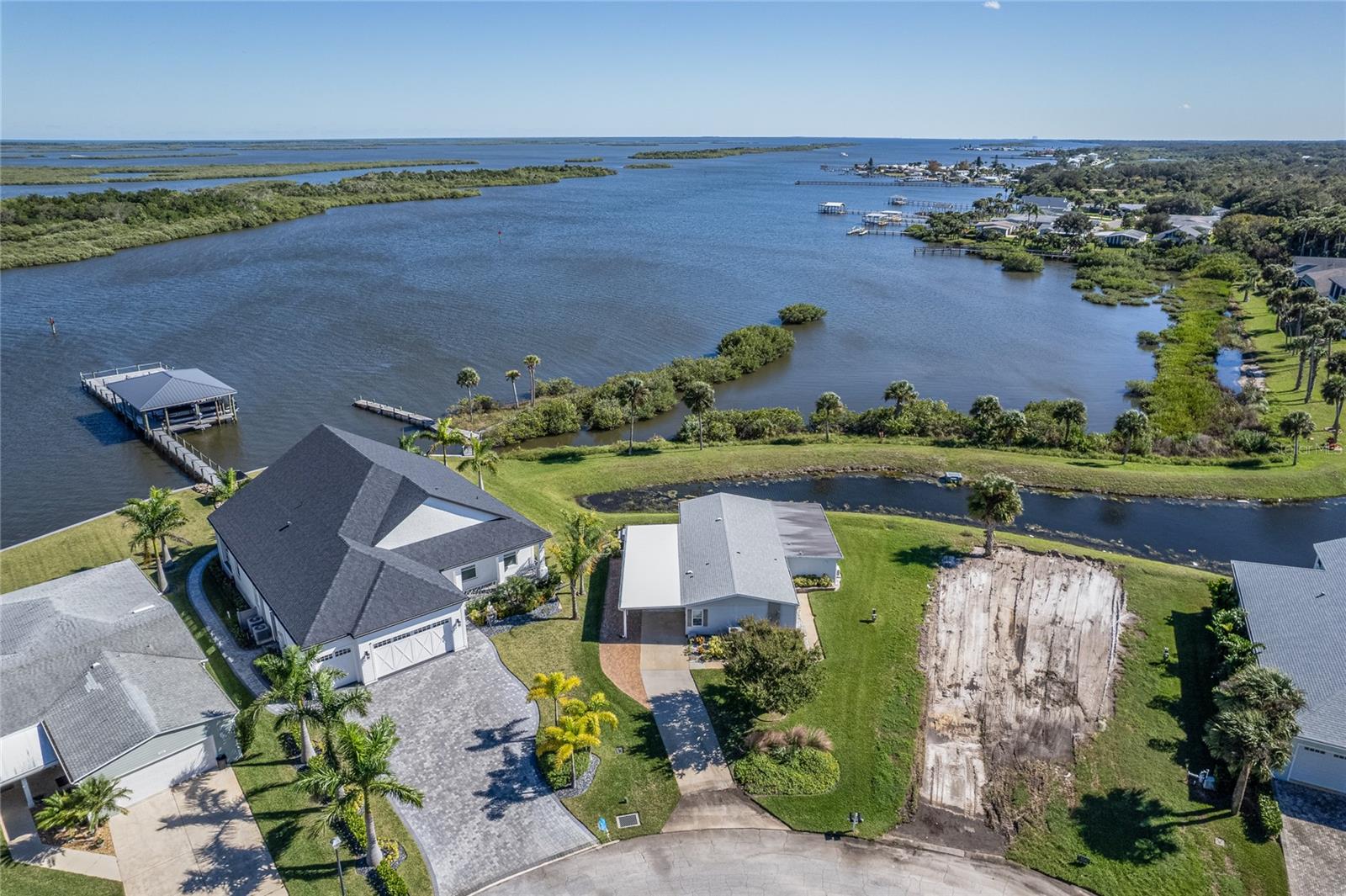 Image 46 of 65 For 251 Golden Bay Boulevard