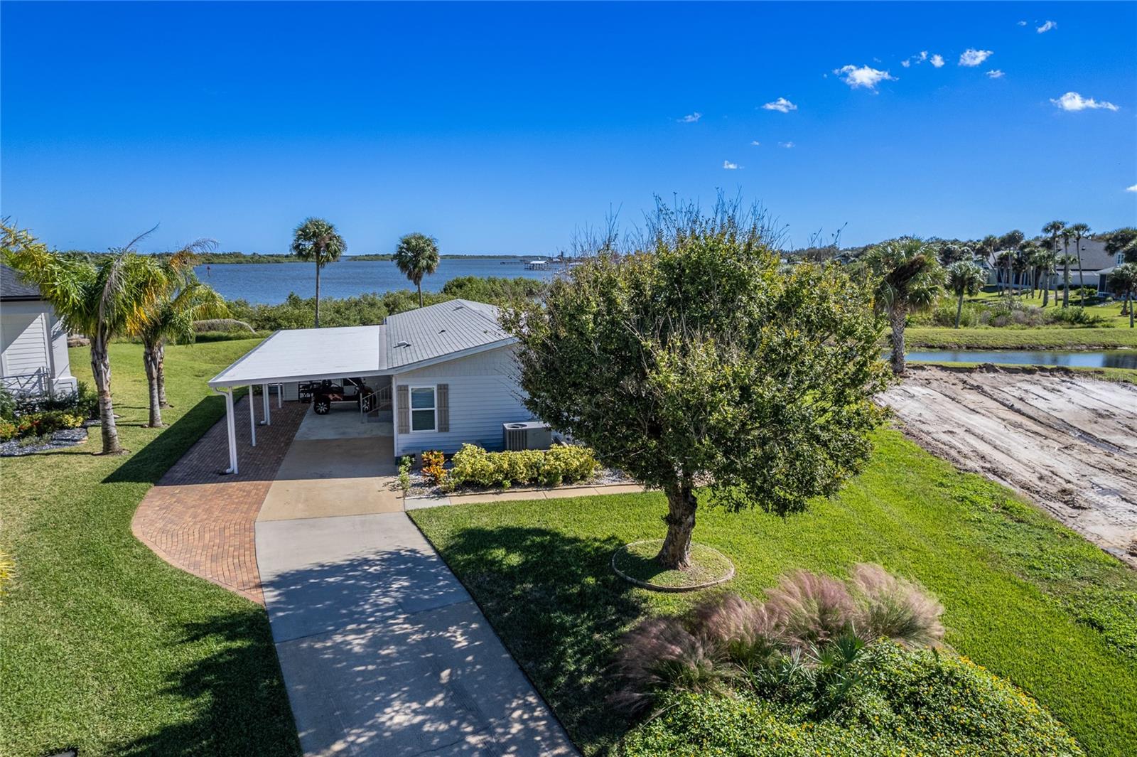 Image 6 of 65 For 251 Golden Bay Boulevard