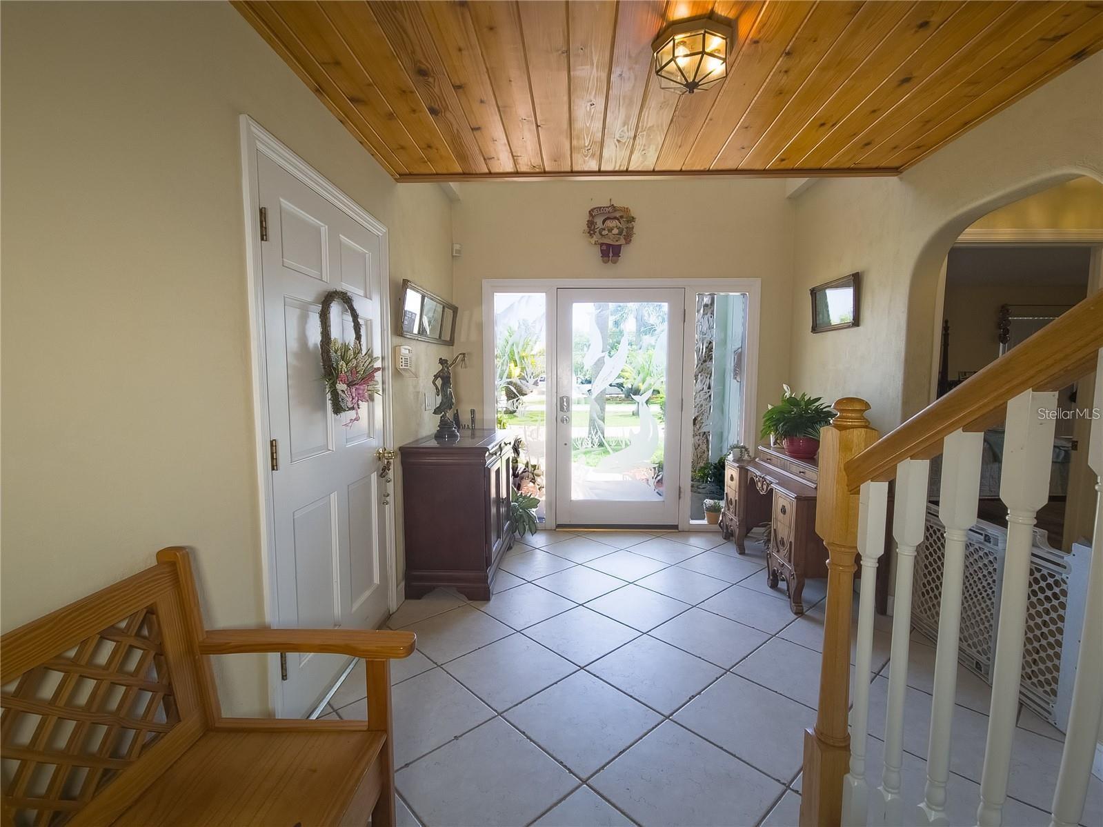 Image 12 of 47 For 1012 Riverside Drive