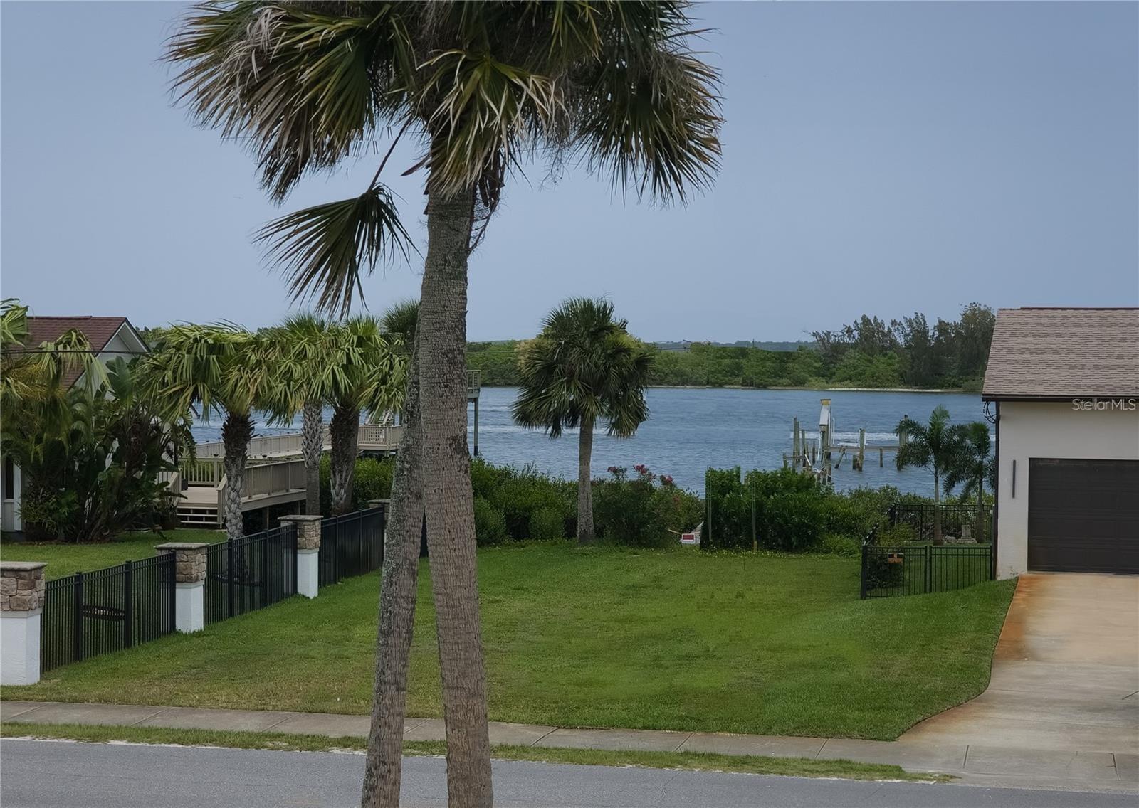 Image 25 of 47 For 1012 Riverside Drive