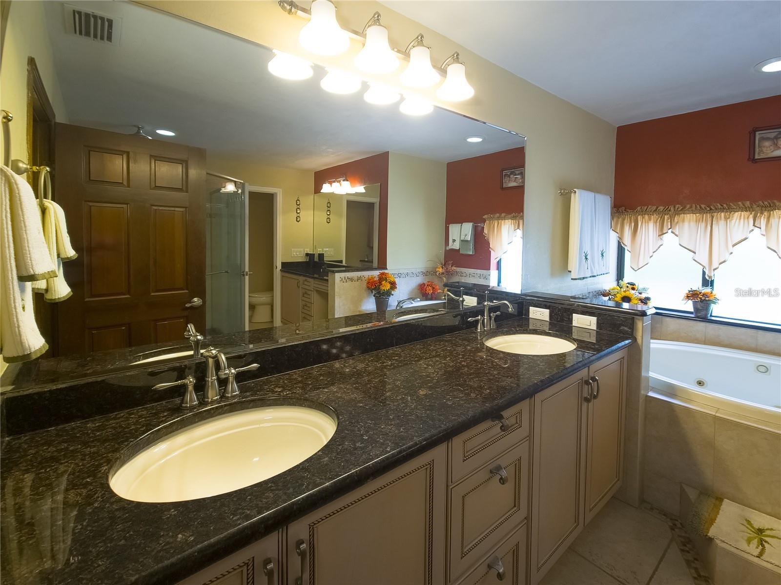 Image 28 of 47 For 1012 Riverside Drive