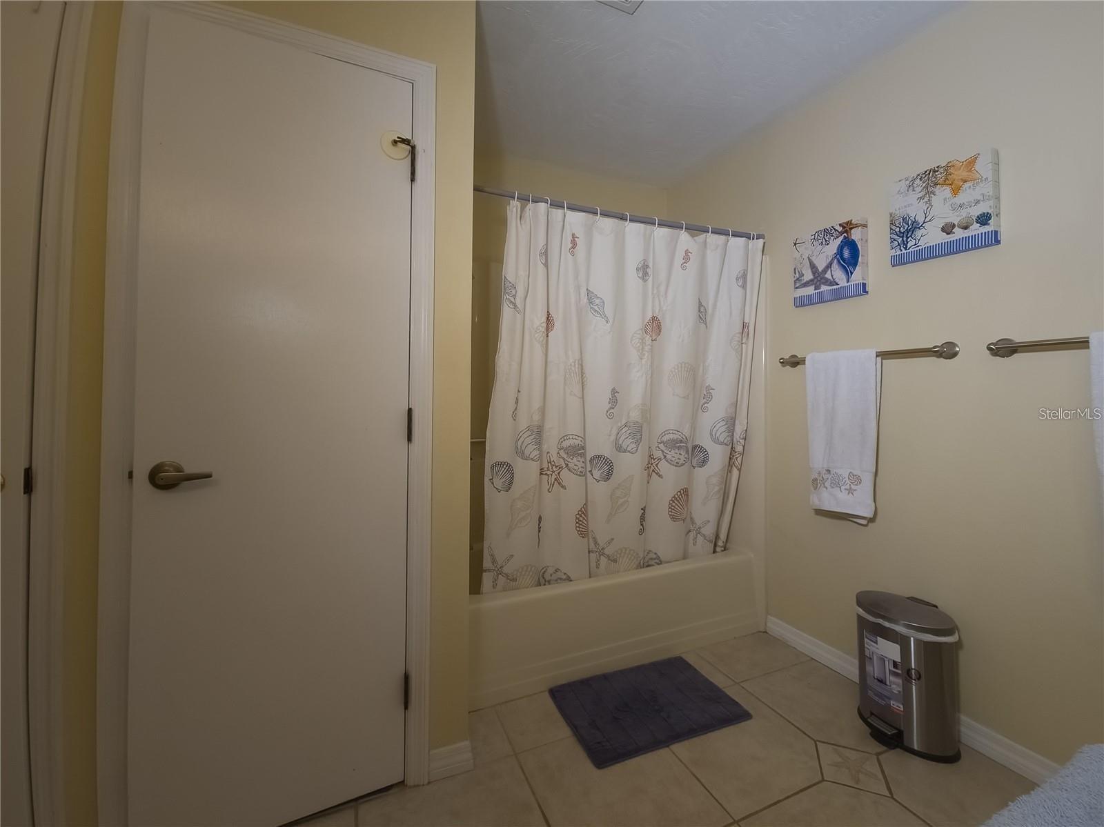 Image 38 of 47 For 1012 Riverside Drive