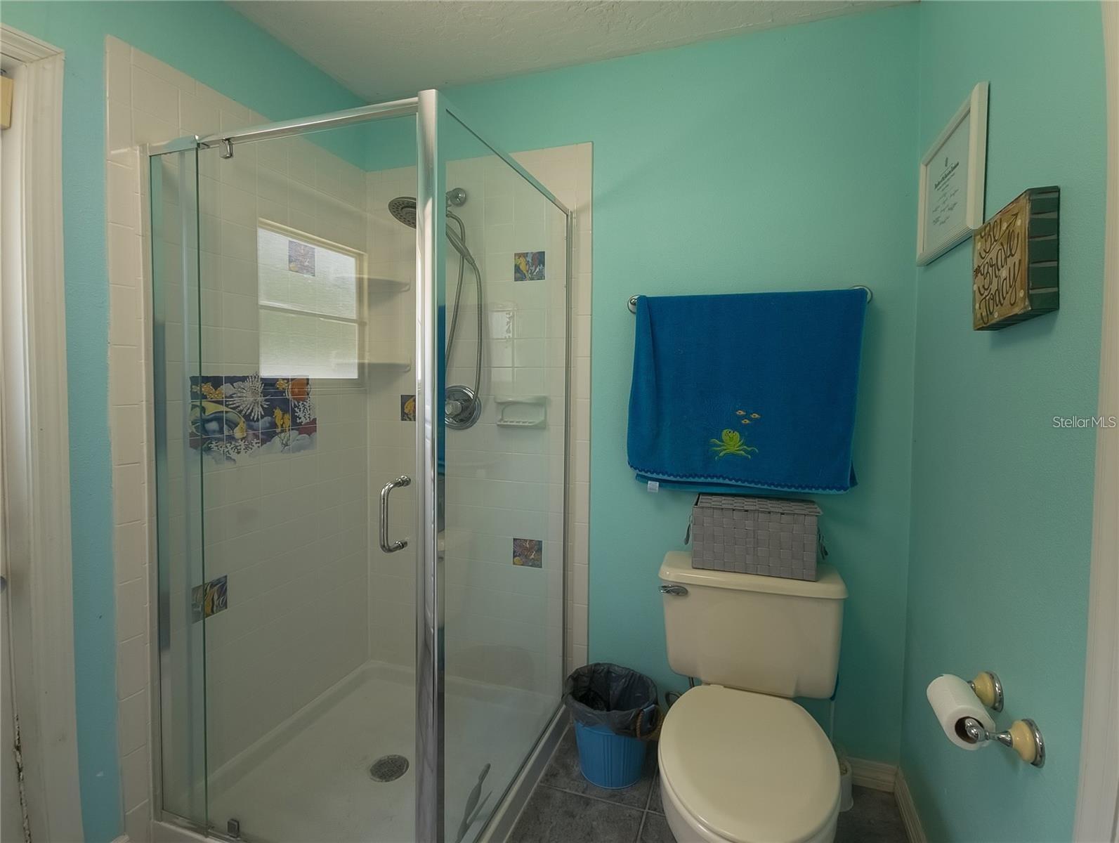 Image 42 of 47 For 1012 Riverside Drive