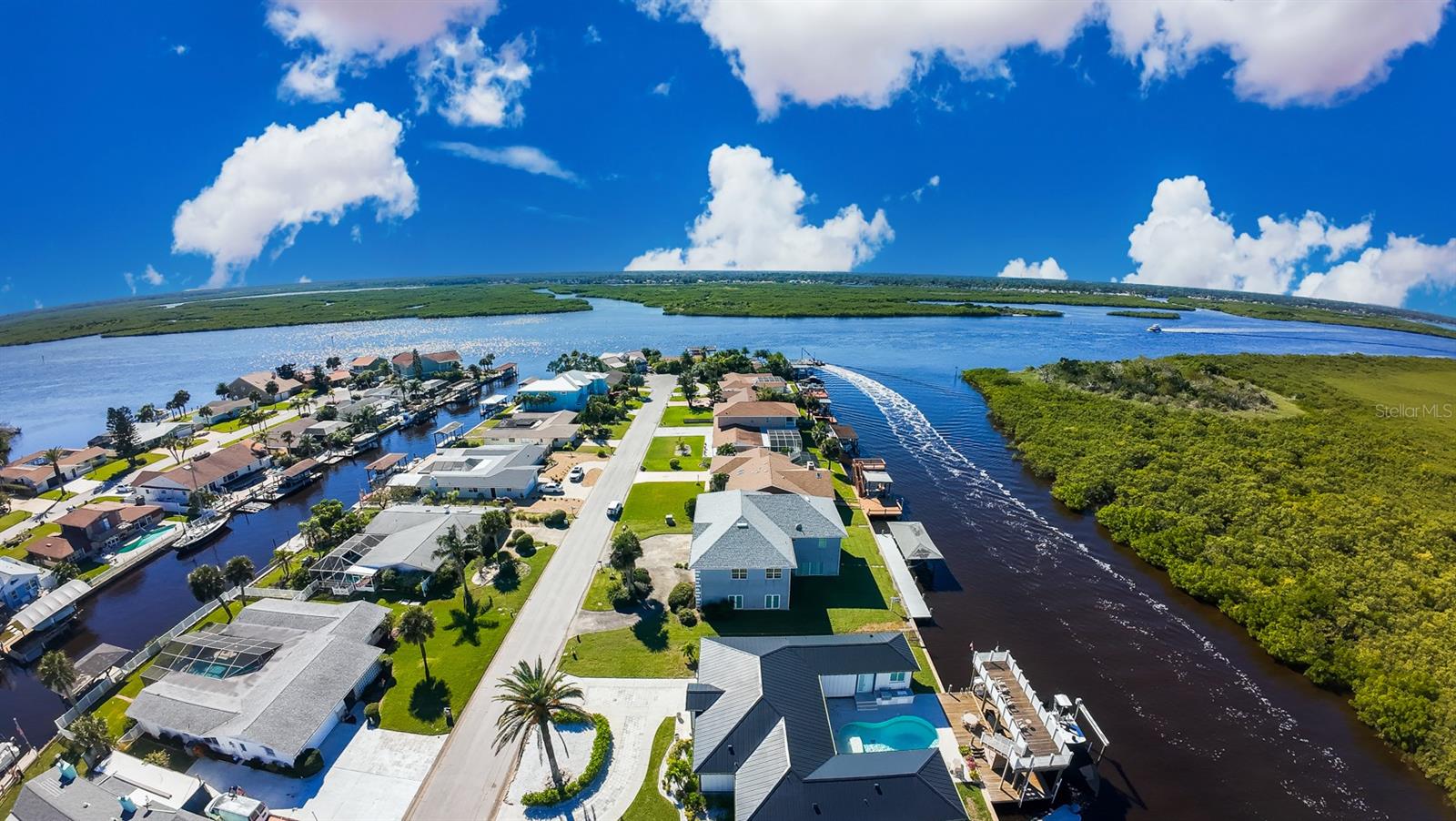 Image 6 of 21 For 126 Old Carriage Road