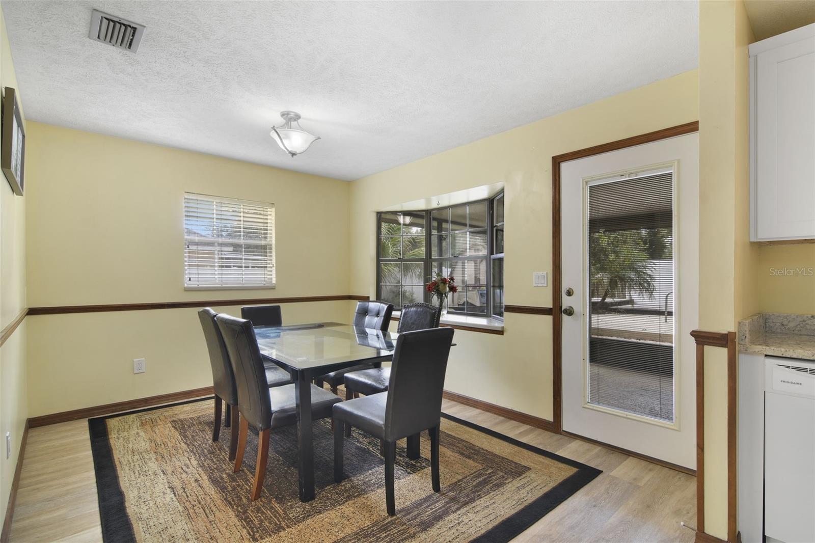 Image 9 of 29 For 1410 44th Avenue