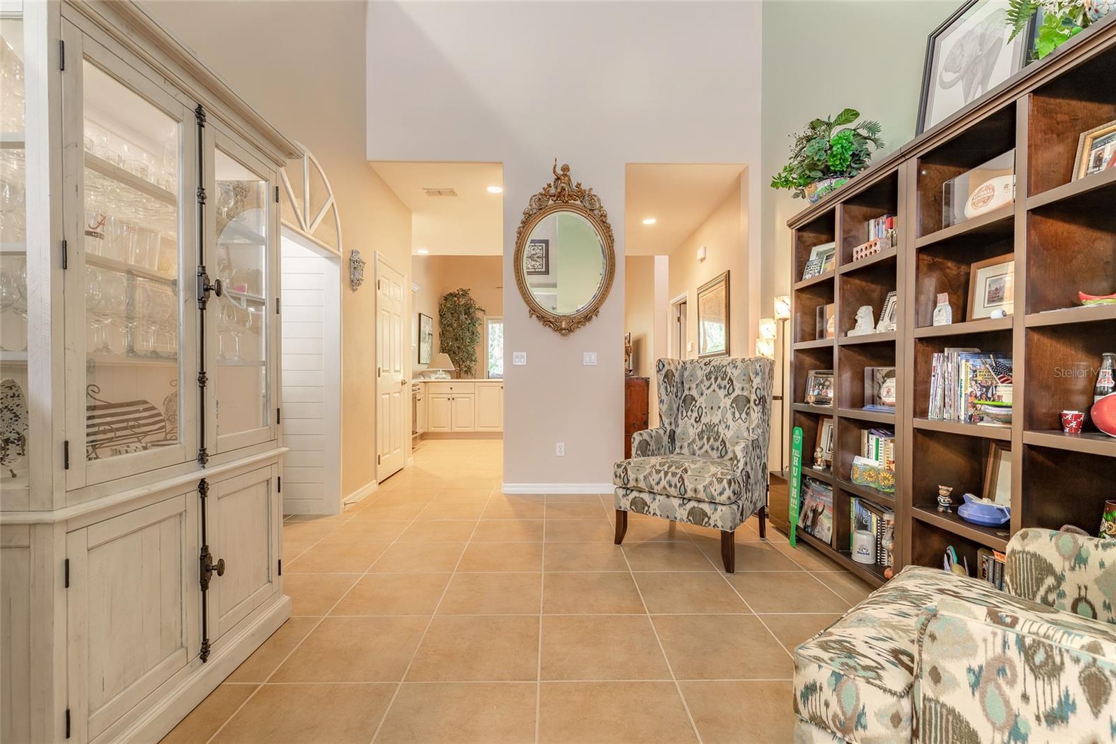 Image 25 of 61 For 3573 Romea Circle