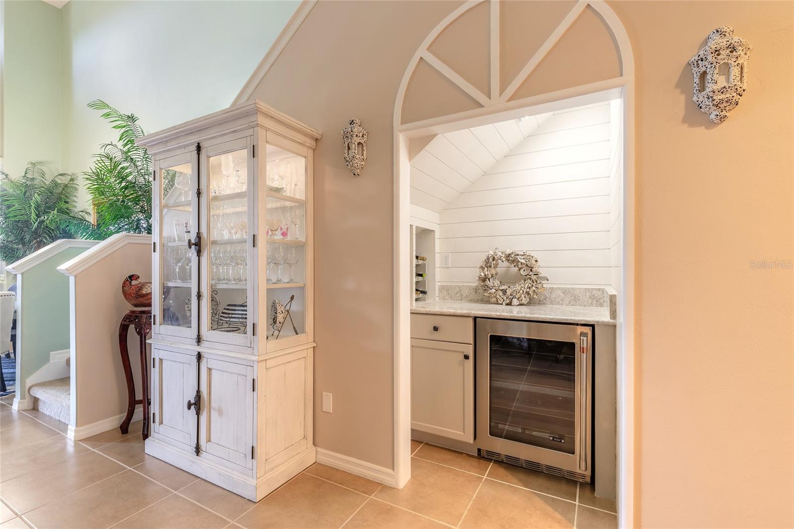 Image 27 of 61 For 3573 Romea Circle