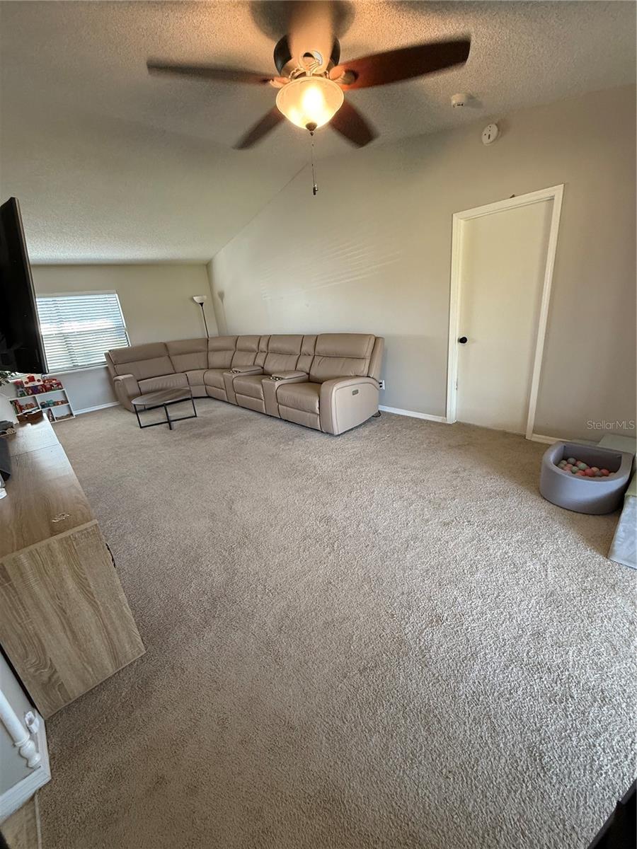 Image 22 of 49 For 1819 Amboy Drive