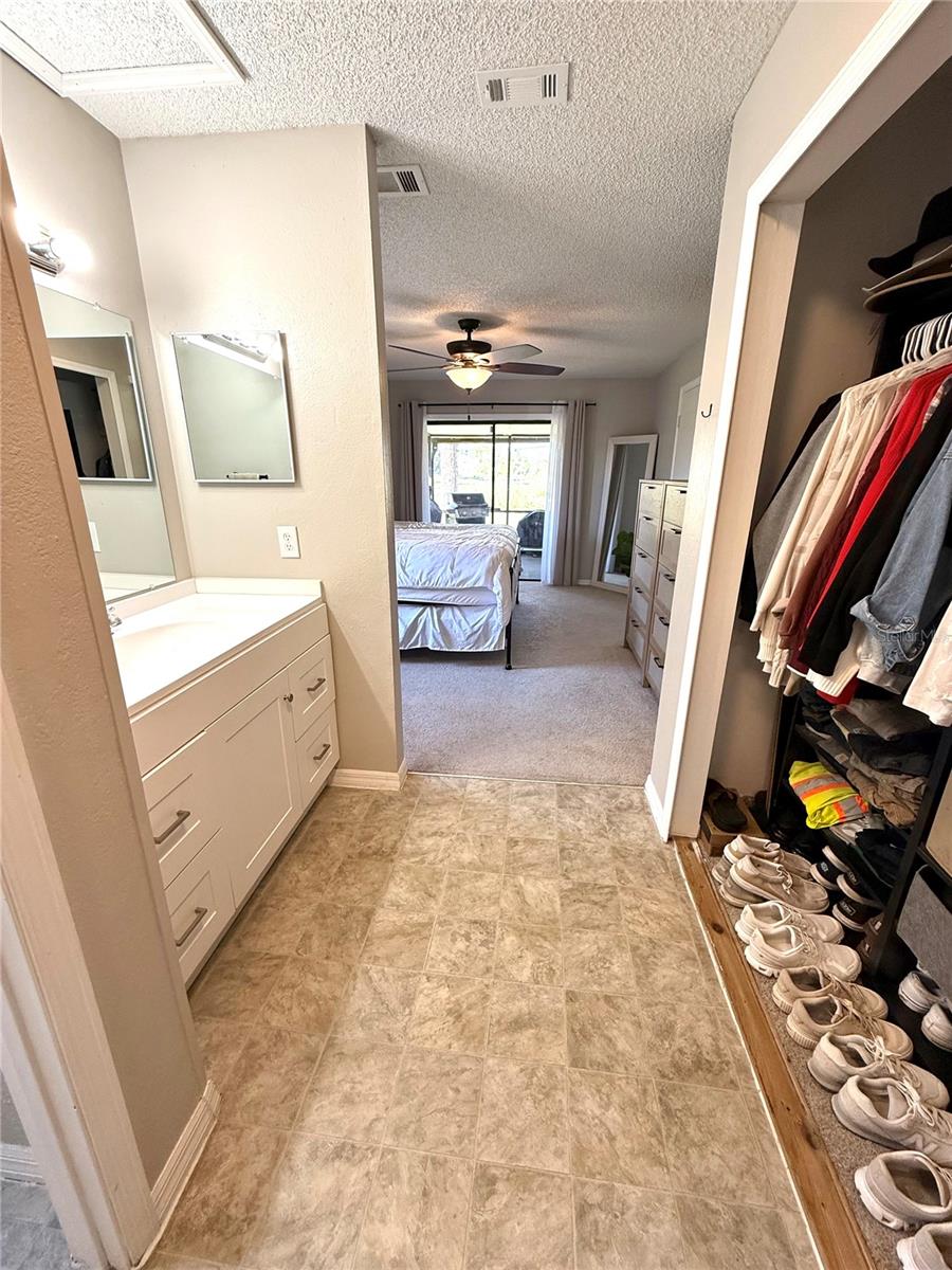 Image 32 of 49 For 1819 Amboy Drive