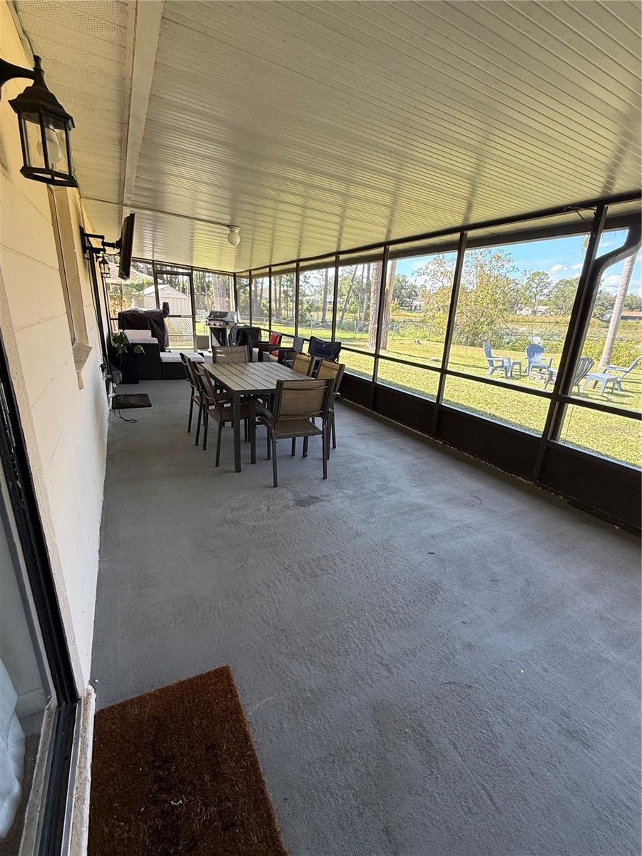 Image 38 of 49 For 1819 Amboy Drive