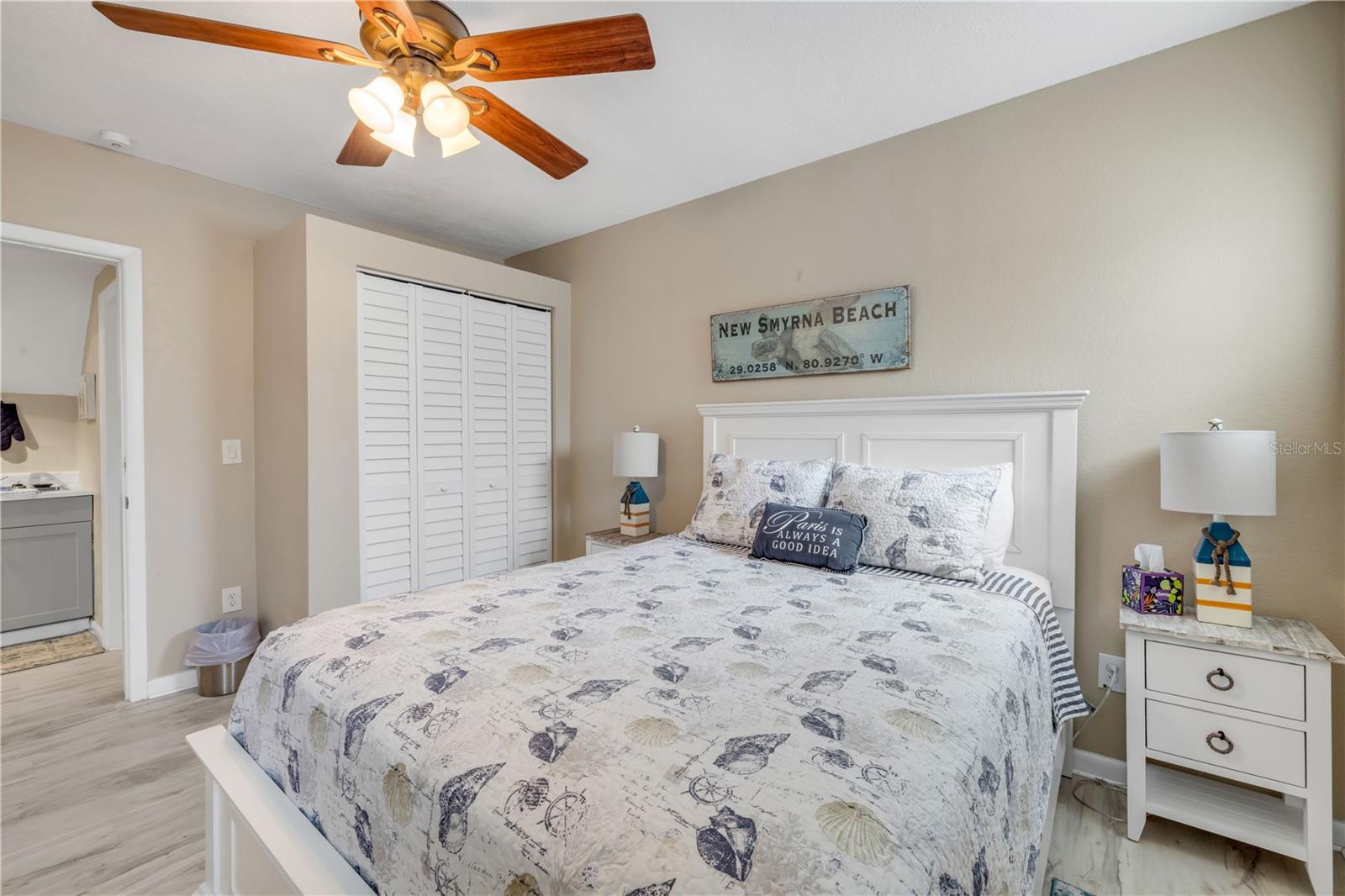 Image 11 of 79 For 106 Live Oak Street