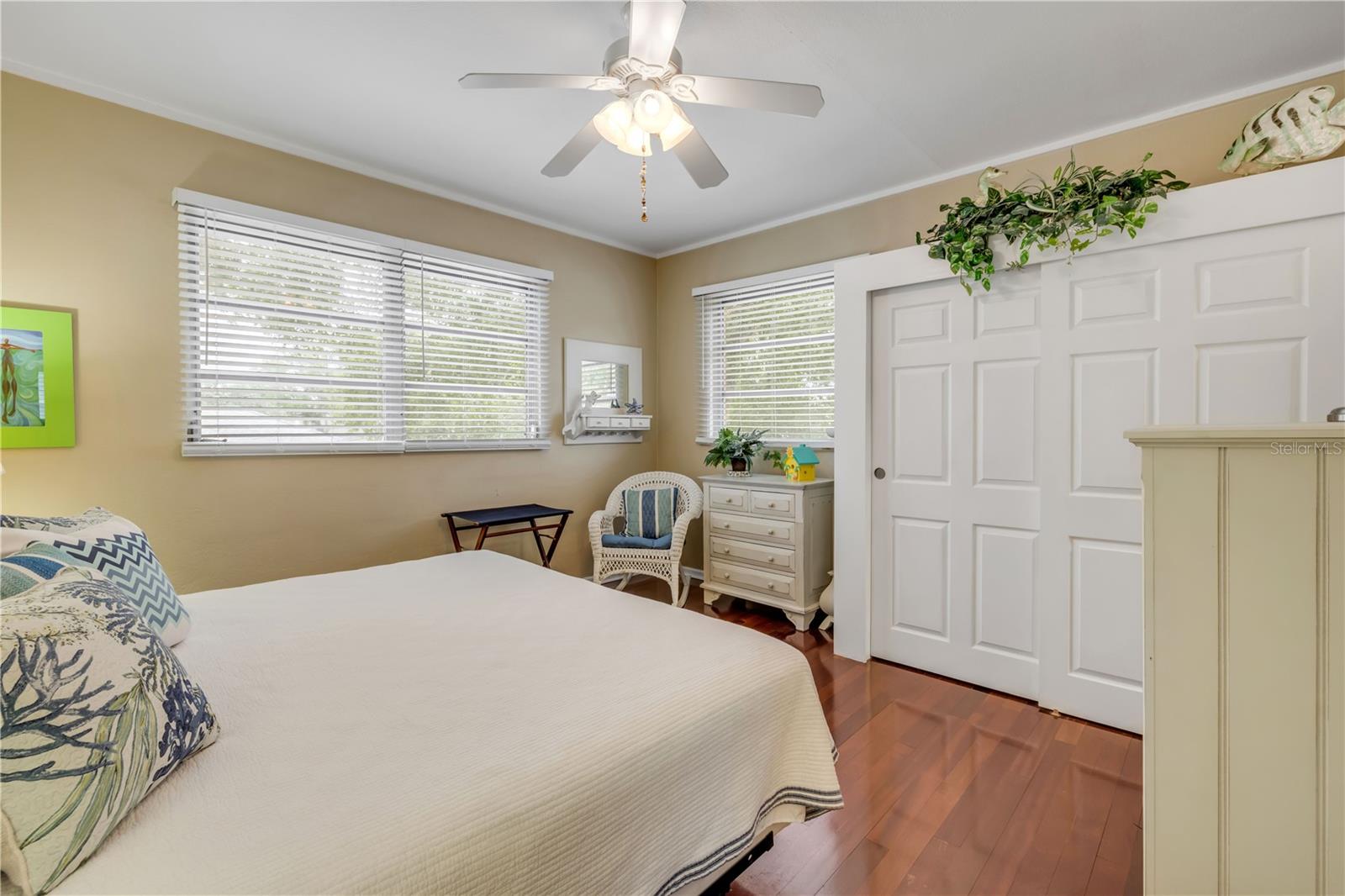 Image 39 of 79 For 106 Live Oak Street