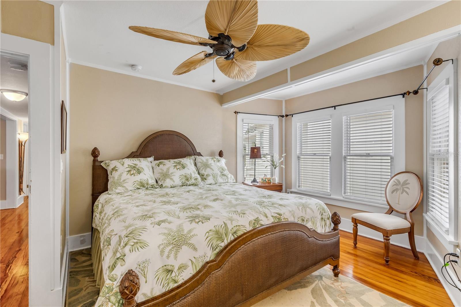 Image 45 of 79 For 106 Live Oak Street