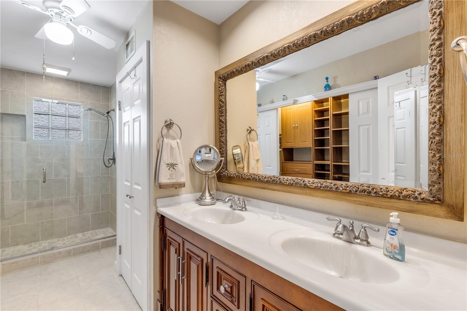 Image 48 of 79 For 106 Live Oak Street