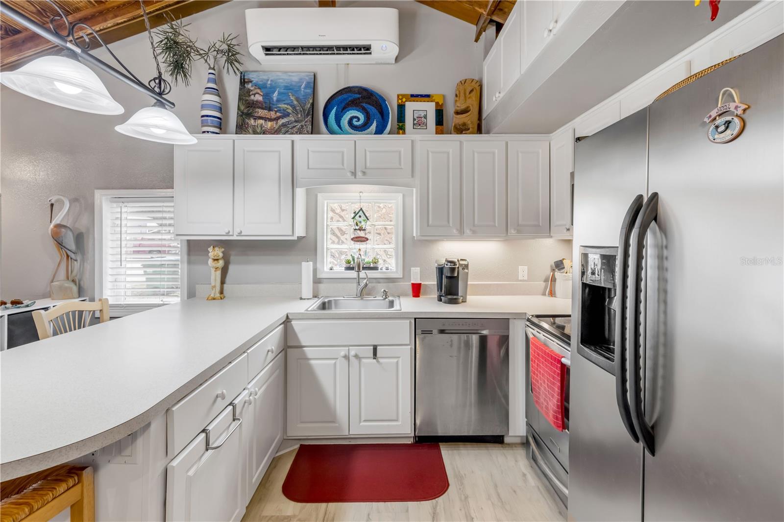 Image 66 of 79 For 106 Live Oak Street