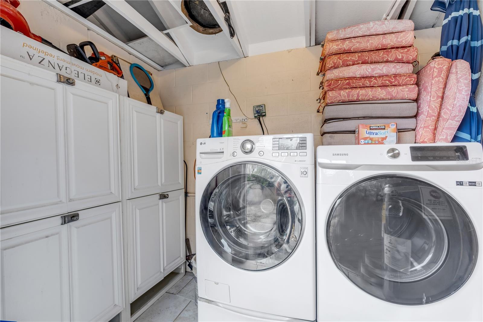 Image 74 of 79 For 106 Live Oak Street