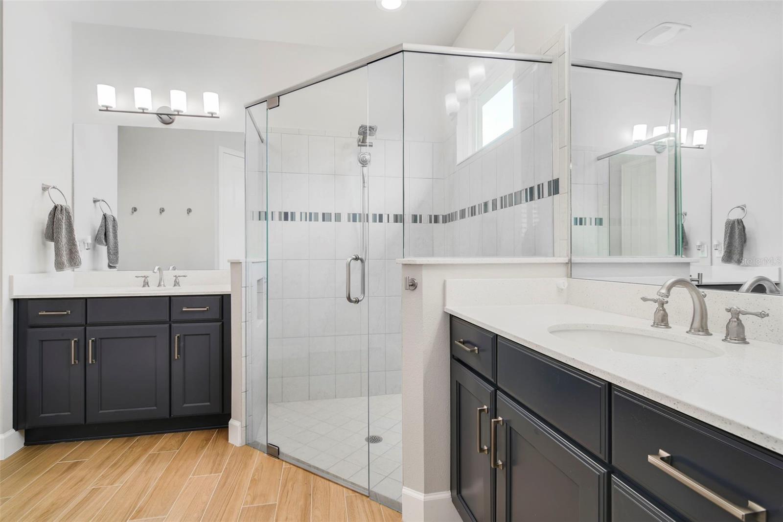 Image 15 of 34 For 6266 Fallsgrove Lane