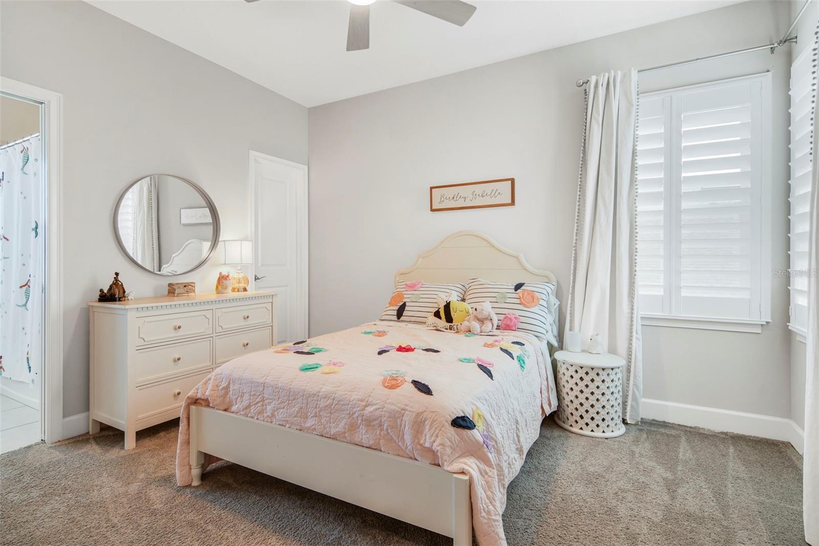 Image 20 of 34 For 6266 Fallsgrove Lane