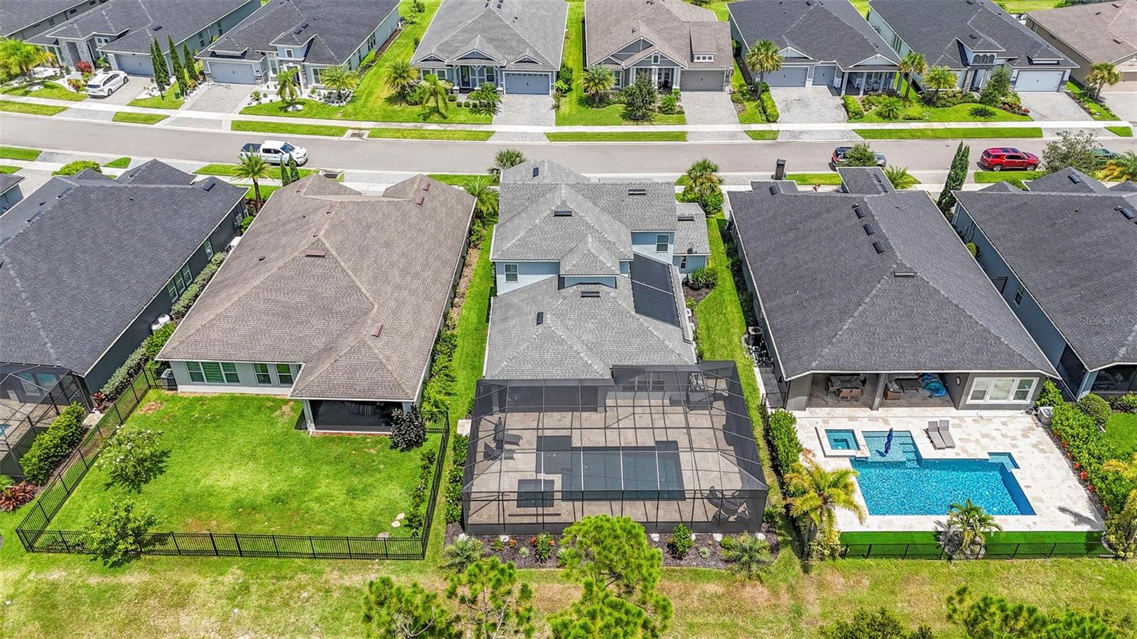 Image 28 of 34 For 6266 Fallsgrove Lane