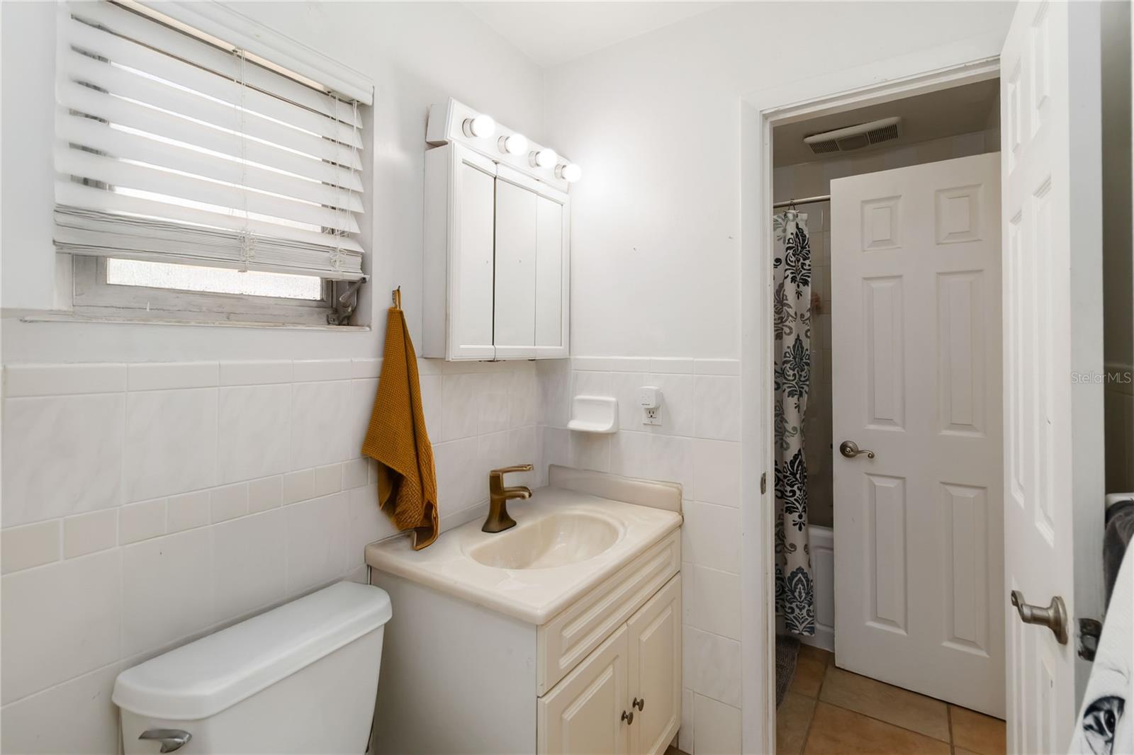 Image 13 of 23 For 118 Lake Minnie Drive