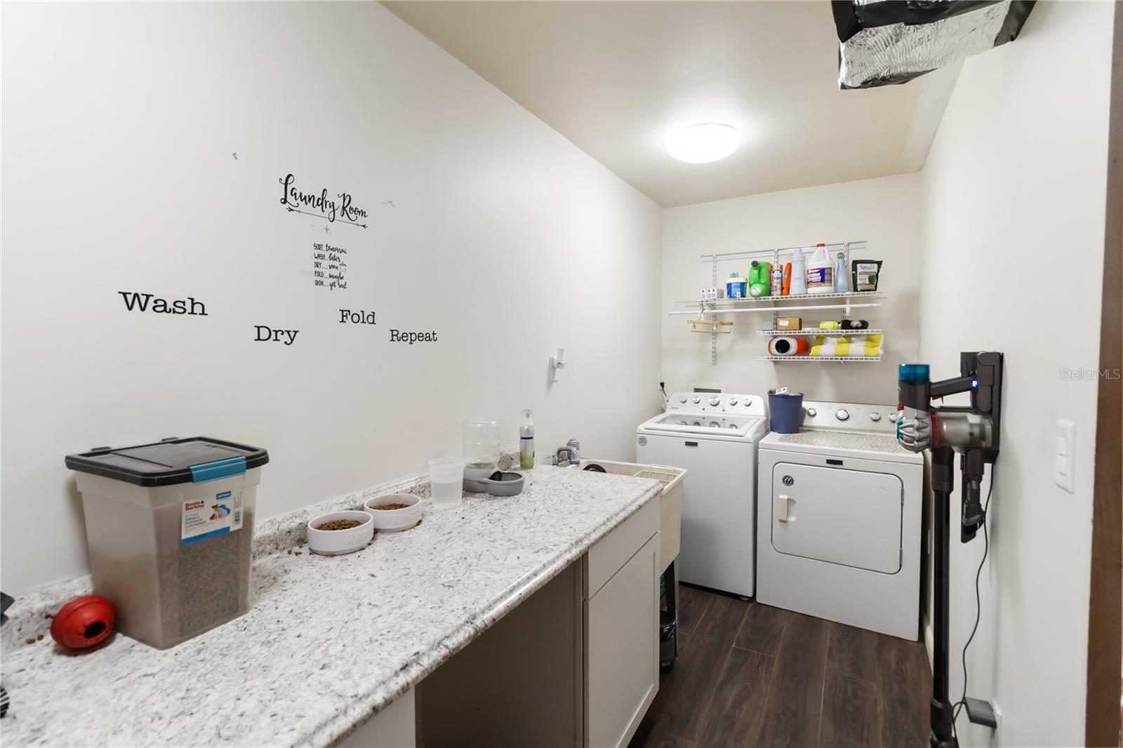 Image 19 of 23 For 118 Lake Minnie Drive