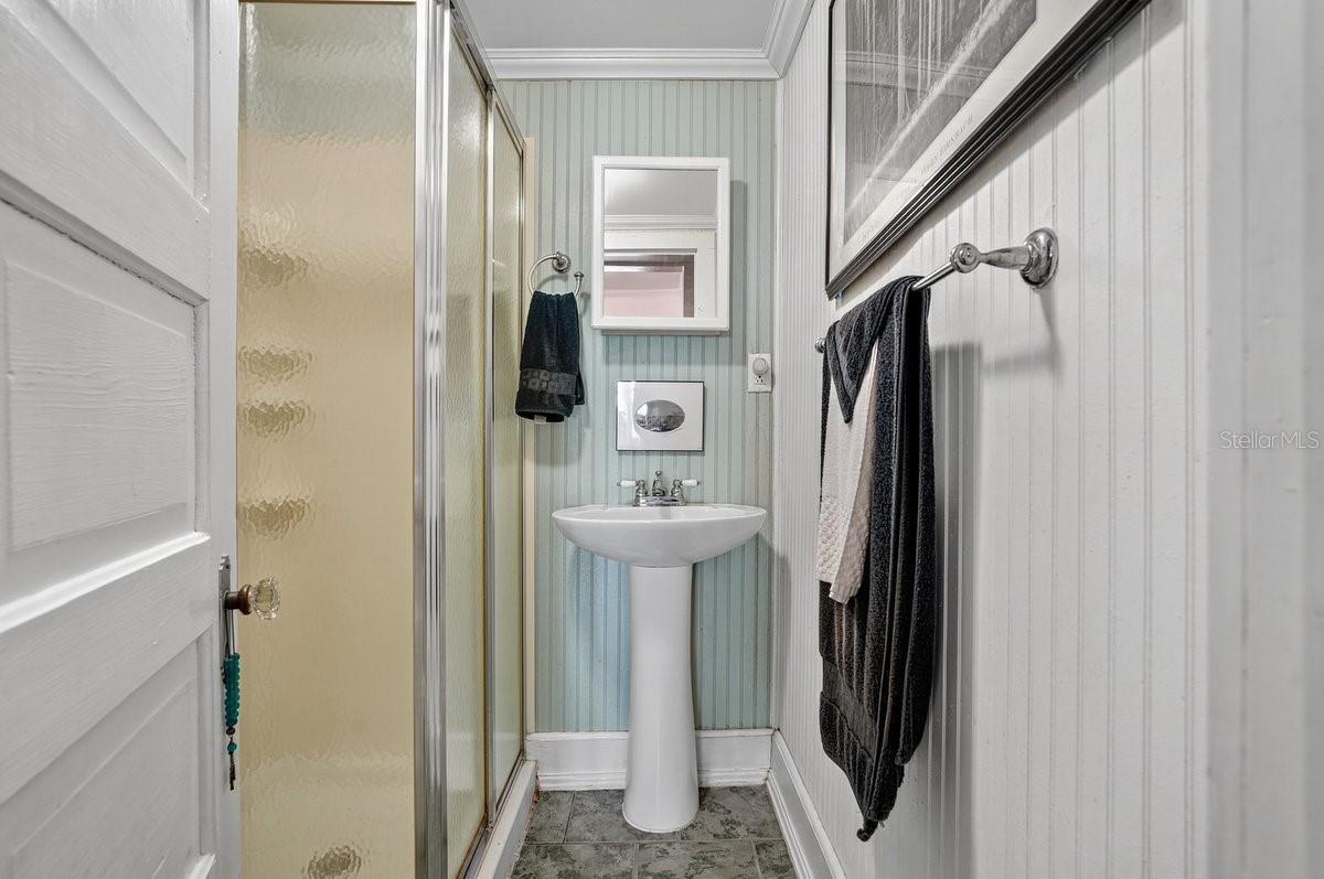 Image 31 of 52 For 500 Riverside Drive