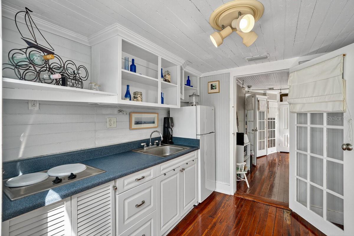 Image 44 of 52 For 500 Riverside Drive