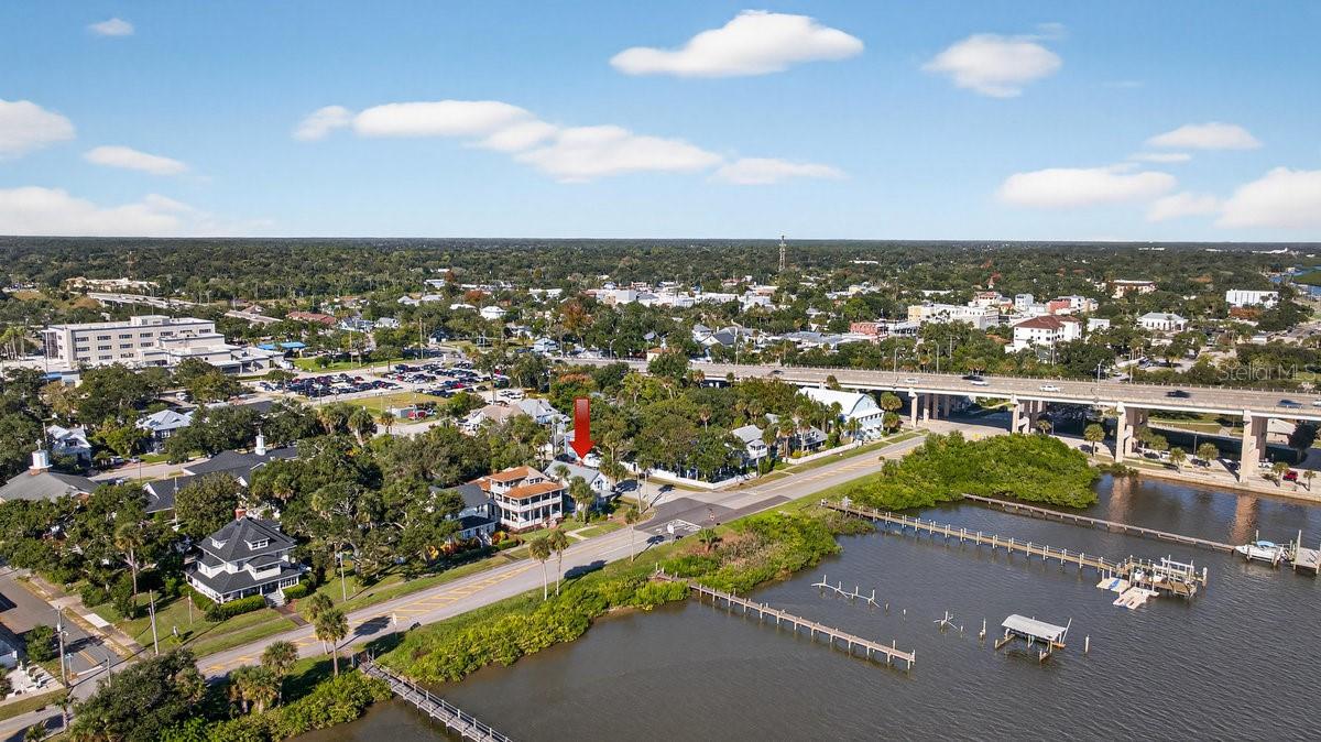 Image 7 of 52 For 500 Riverside Drive