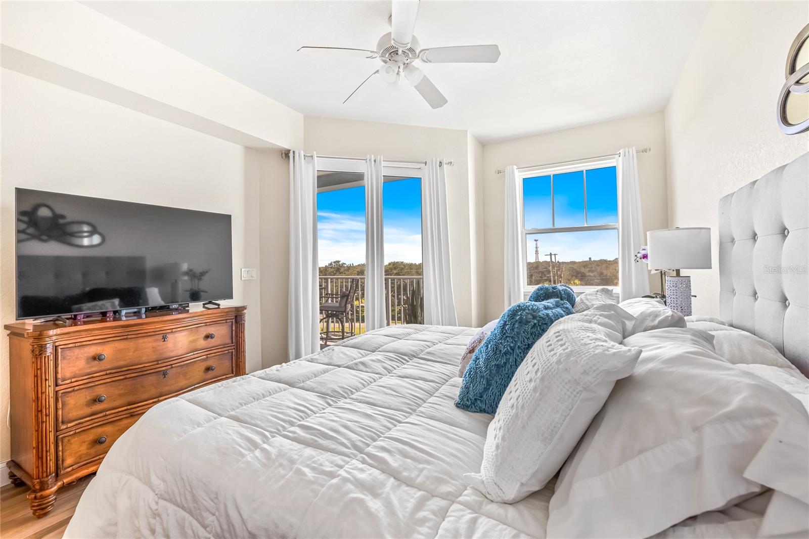 Image 14 of 56 For 3 Riverwalk Drive 3-506