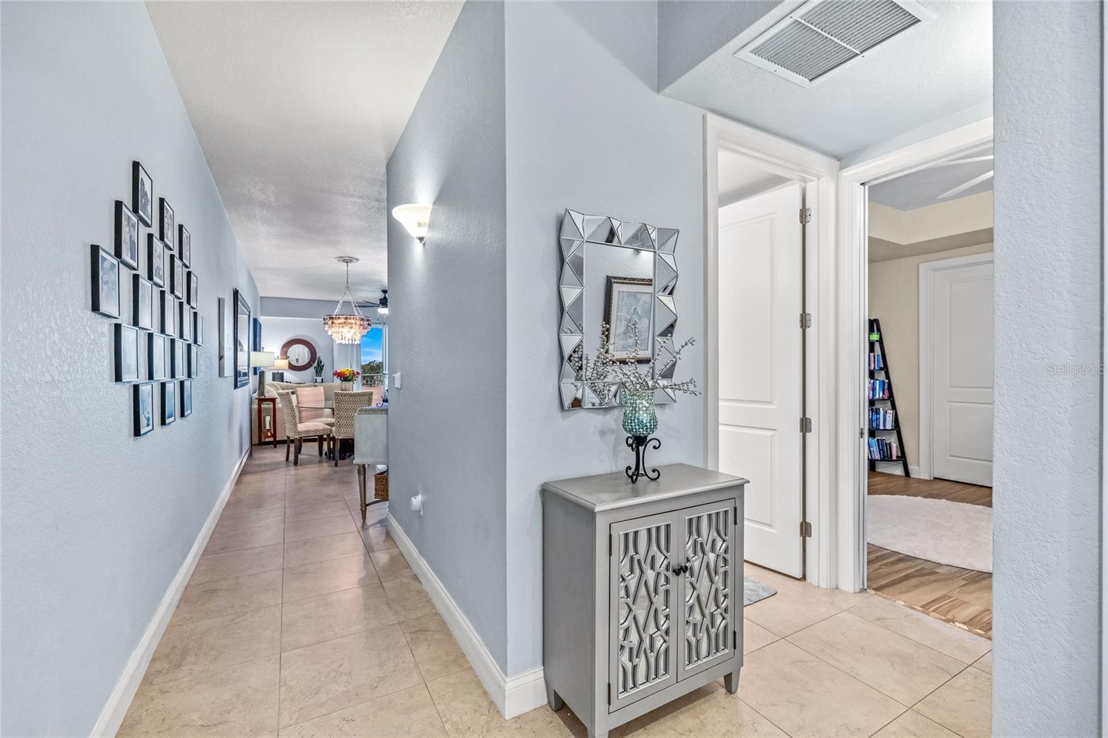 Image 20 of 56 For 3 Riverwalk Drive 3-506