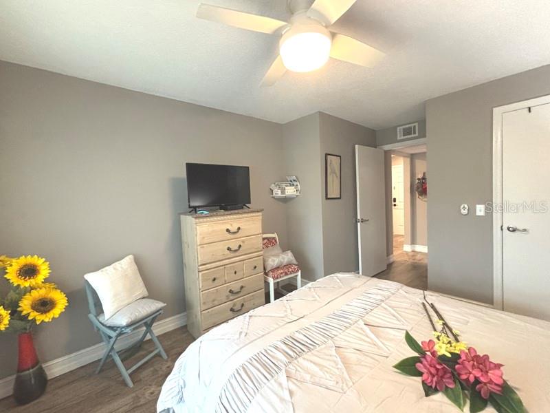 Image 10 of 23 For 1401 Palmetto Avenue 817