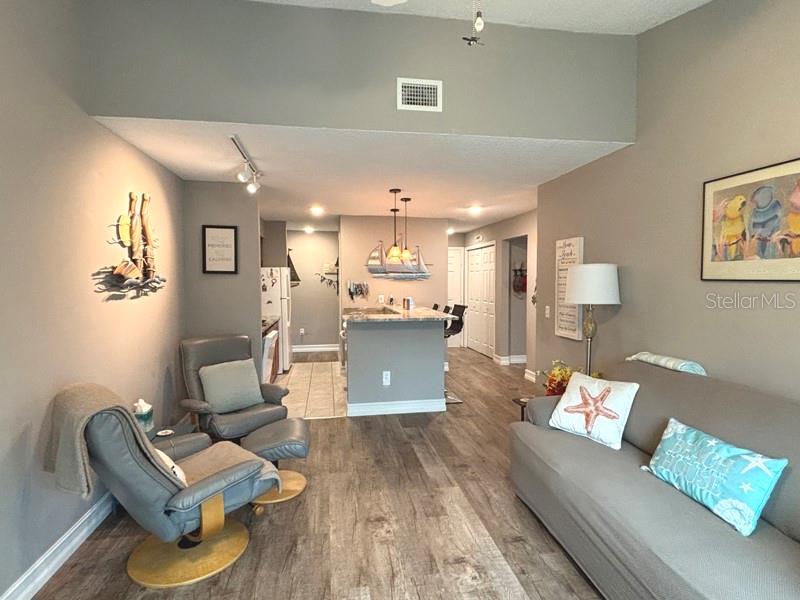 Image 20 of 23 For 1401 Palmetto Avenue 817