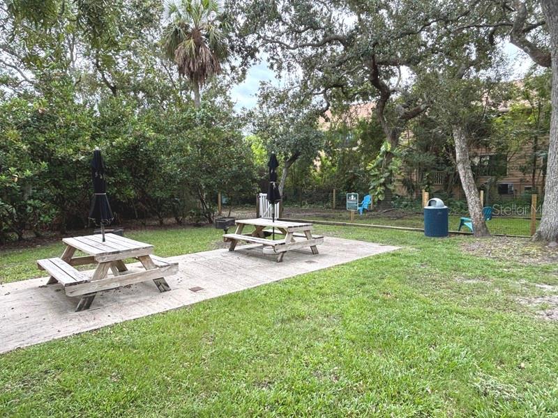 Image 21 of 23 For 1401 Palmetto Avenue 817