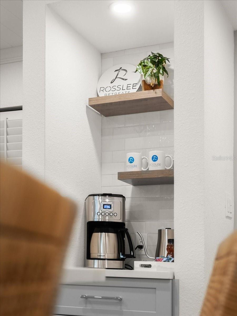 Image 11 of 48 For 4201 Atlantic Avenue 510