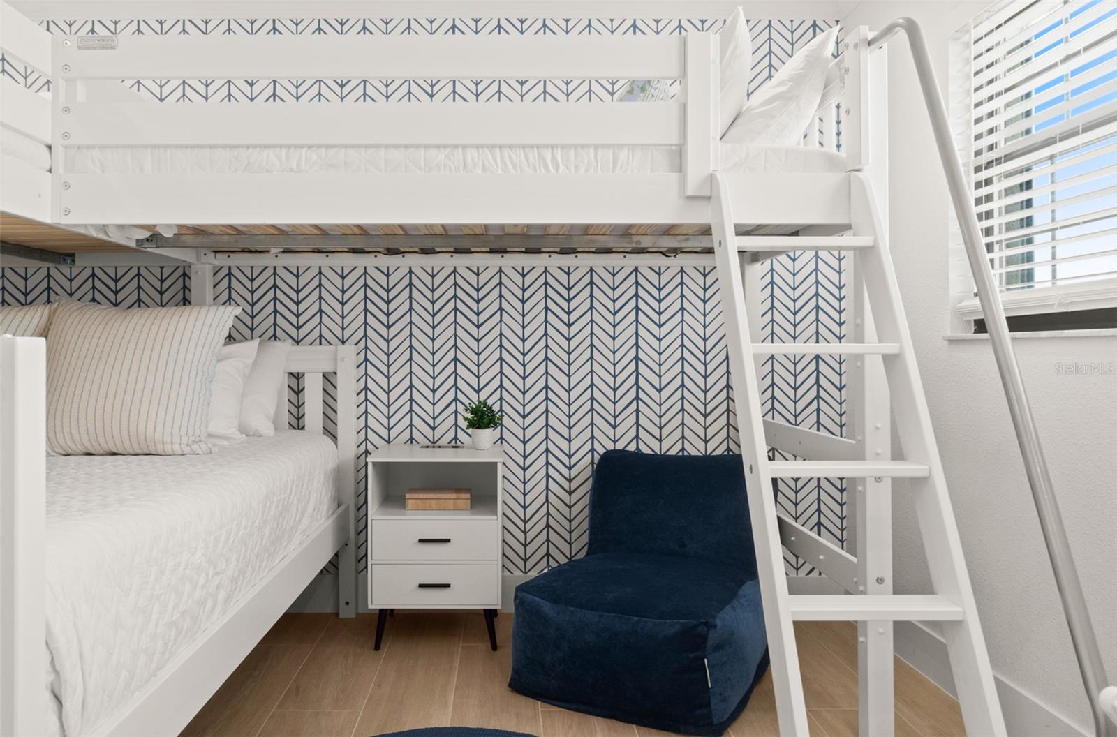 Image 35 of 48 For 4201 Atlantic Avenue 510