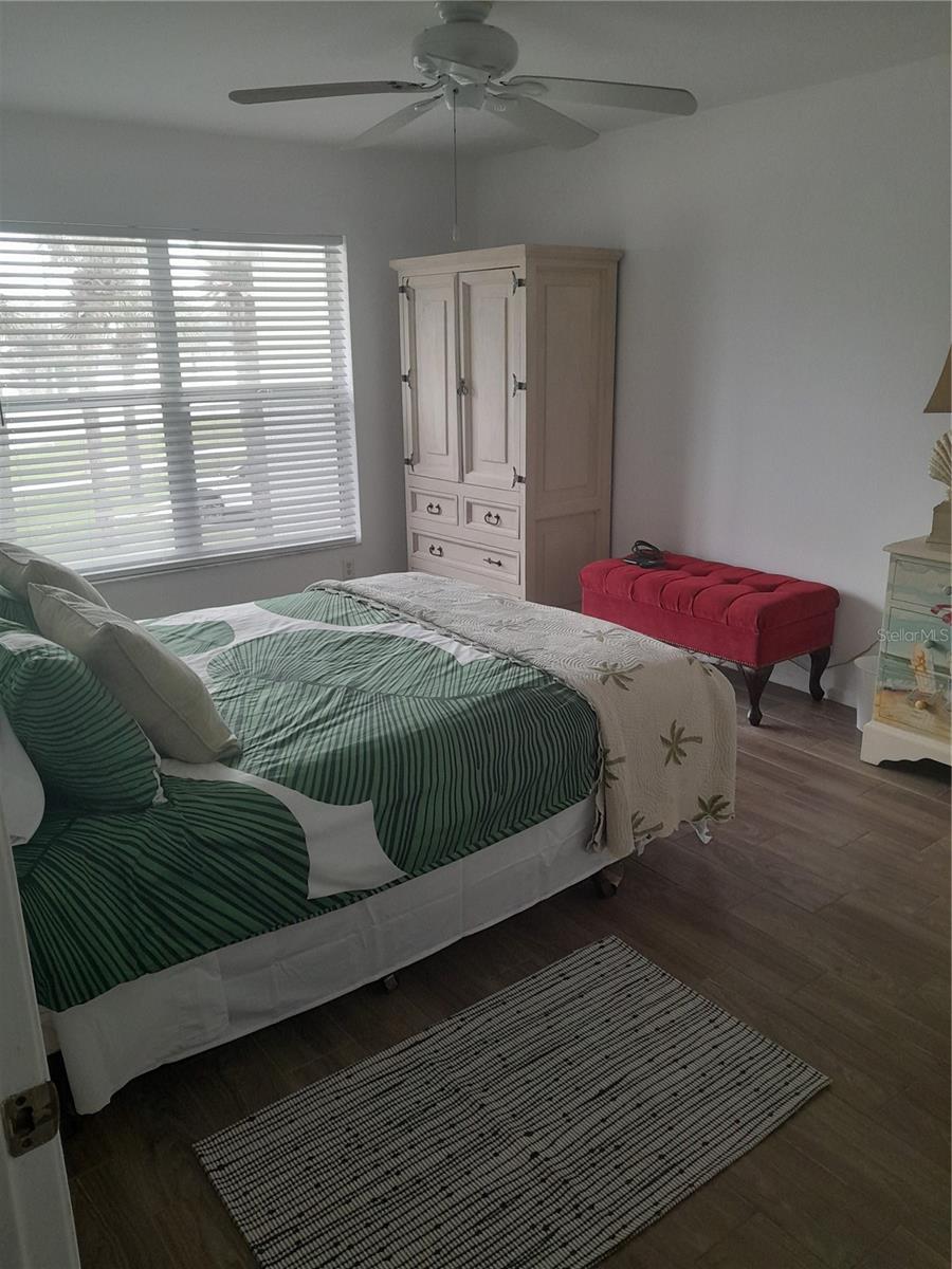 Image 11 of 24 For 4860 Atlantic Avenue 201